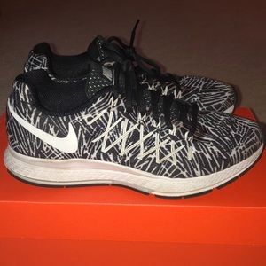 Nike Zoom Pegasus 32 Running Shoes